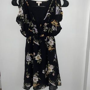 Girls Floral Dress, Peek Shoulders, Size 7 Black